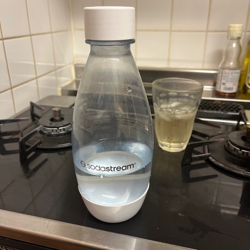 sodastream SPIRIT 炭酸水メーカー ガスシリンダー１本、空2本付