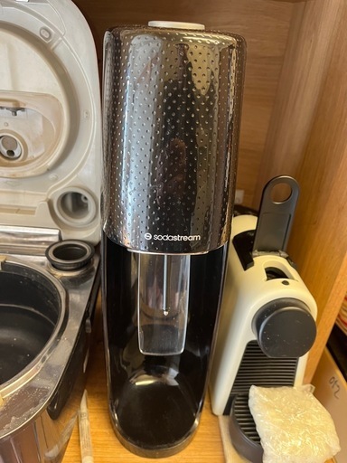 sodastream SPIRIT 炭酸水メーカー ガスシリンダー１本、空2本付