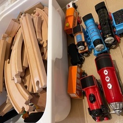 トーマス　Hape木製レールセットの画像
