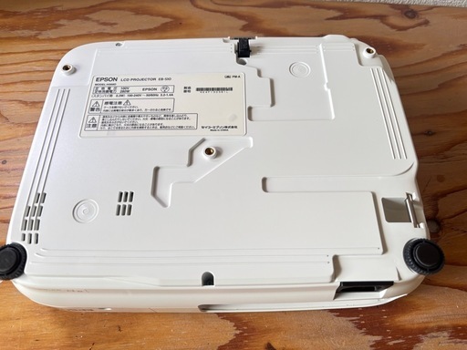 本日最終値下【2〜3回のみ使用】Epson LCD PROJECTOR EB-S10 プロジェクター本体 本日最終値下【2〜3回のみ使用】Epson LCD PROJECTOR EB-S10