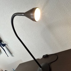 【引越しにつきお売りします】
デスクライトの画像