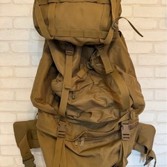 新品未使用【大容量100L】ミリタリー風 大型バックパック／登山・キャンプ・防災用の画像