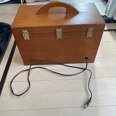 木製メイクボックス三面鏡コンセント付　収納多数アンティーク調 ※内部塗装浮きありの画像