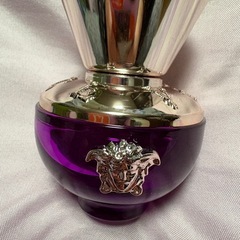 ヴェルサーチ ディランパープル フェム オーデパルファム 30mlの画像