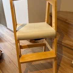 木製ハイチェア キッズチェアの画像