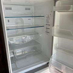 2014年製　3ドア冷蔵庫　　321l Panasonic の画像