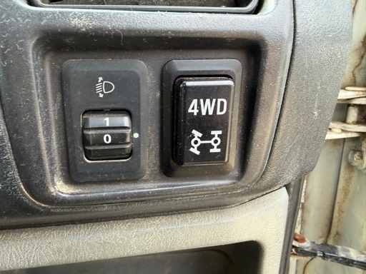 4WD 軽トラ　クリッパー