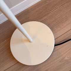 ニトリ　フロアランプの画像