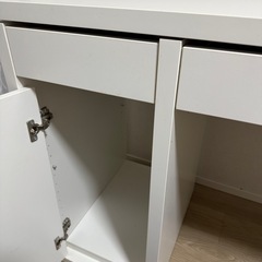 IKEAデスク の画像