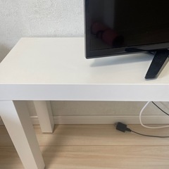 テレビ、テレビ台の画像