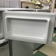 ジャングルジャングル貝塚店　冷蔵庫　comfee 白　ホワイト　コンパクト　一人暮らし　2022年製　2ドア　右開き　耐熱トップテーブル　ガラス棚　シンプル　中古　貝塚市　二色浜の画像