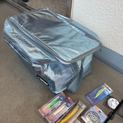 釣具セットです。ルアー多数の画像