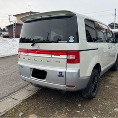 三菱　デリカ　4WD  AT  8人乗りの画像