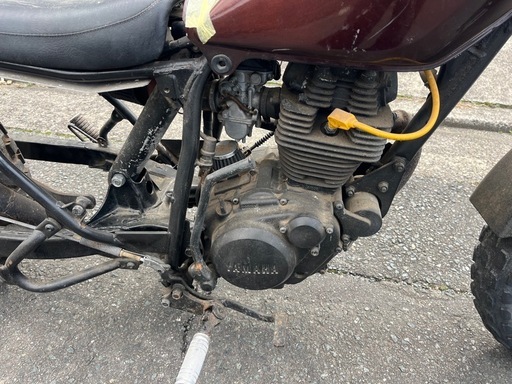 TW200レストアベース車
