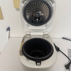 SHARP 炊飯器(3合)の画像
