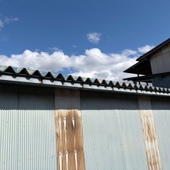 中古スチール製シャター付倉庫の画像