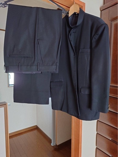 制服