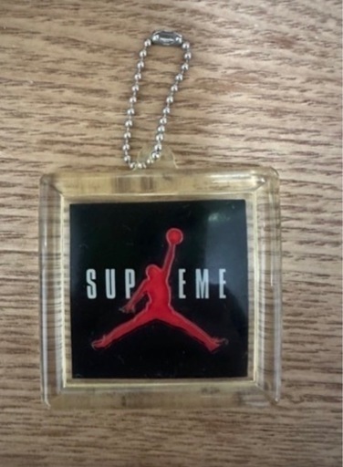 Supreme × JORDAN 5 RETRO Black