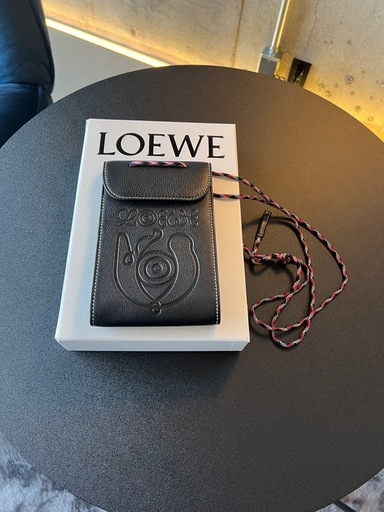LOEWE ロエベ　ネックポーチ