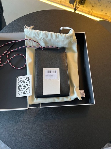 LOEWE ロエベ　ネックポーチ