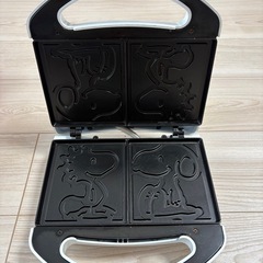 スヌーピーのホットサンドメーカーの画像