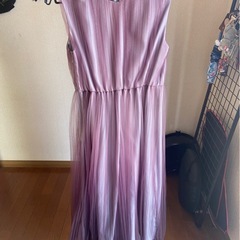 パーティドレスの画像