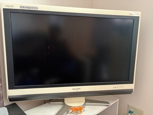 SHARP AQUOS 32型 液晶テレビ