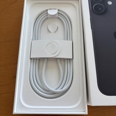 （取引者決定）ほぼ新品iPhone16（訳あり）の画像