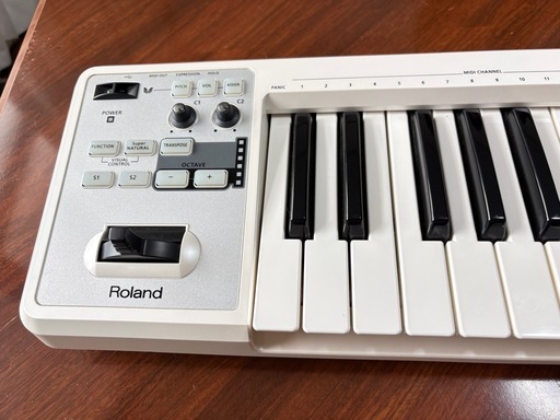 Roland a-49 MIDI
キーボード