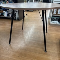 ☆ドリーム荒牧店☆ジモティー割引有☆【クリーニング済み】円形ダイニングテーブルの画像