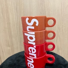 supreme カップ　4個セットの画像