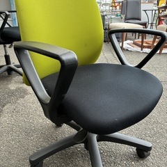 【ジャングル深井店】イトーキ デスクチェア グリーン 堺市 深井【FU206】の画像