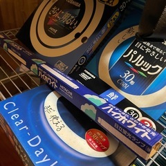 蛍光灯各種
の画像