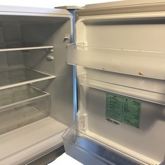 【Hisense 282L 冷凍冷蔵庫 2021年製 ※未清掃／汚れあり】の画像