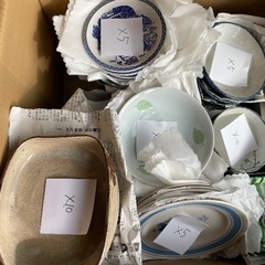 食器類50枚ほどの画像