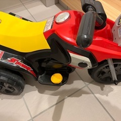 おもちゃのバイクの画像