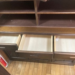食器棚の画像