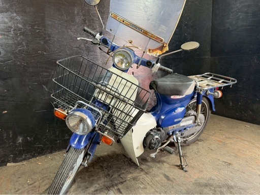 ★支払総額6.0万円★定休日なし！いつでも現車確認可能です！ ホンダ ブレスカブ50 紺 AA01 人気のカブ！ ４スト！ サイスタ付き！ フロントカゴ付き！ フロントスクリーン！