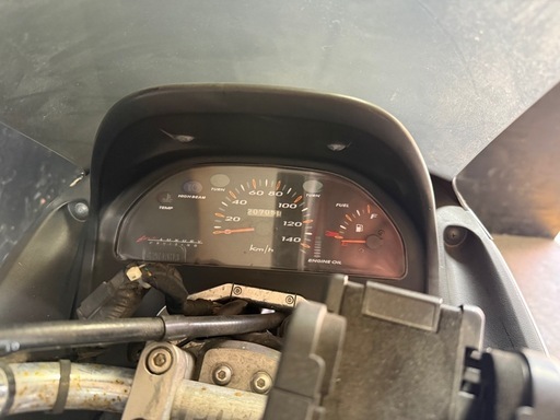 ★支払総額5.8万円★激安バイク続々入荷中！ とにかく安い！！ ヤマハ マジェスティ125 黒 人気のコマジェ！ ４スト、集中キー！社外マフラー！ アルミステップ！ サイスタ付き！