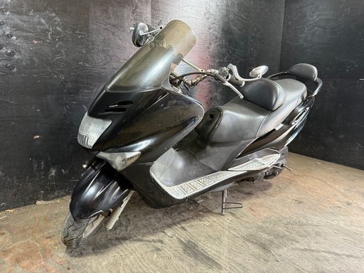 ★支払総額5.8万円★激安バイク続々入荷中！ とにかく安い！！ ヤマハ マジェスティ125 黒 人気のコマジェ！ ４スト、集中キー！社外マフラー！ アルミステップ！ サイスタ付き！