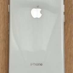 iPhone8【初期化済み・キズ有り】の画像