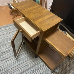 炊事用テーブルの画像