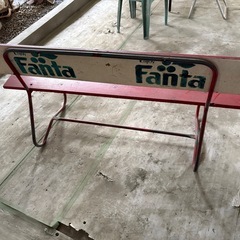 コカコーラ　ベンチの画像