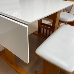ダイニングテーブルセットの画像