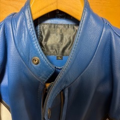 皮のレーシングつなぎの画像