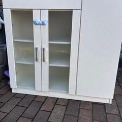 キッチン収納棚  キャビネットの画像
