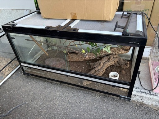 爬虫類ケージ  水槽 90cm