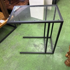 ガラスサイドテーブル　コーヒーテーブル　物置　鉄製フレームの画像