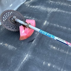 エンジン草刈り機26 CCの画像