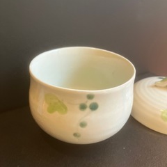 蓋付き湯呑み？小鉢？の画像